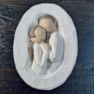 Willow Tree 2004 Keepsake Trinket “Box” Embrace; New